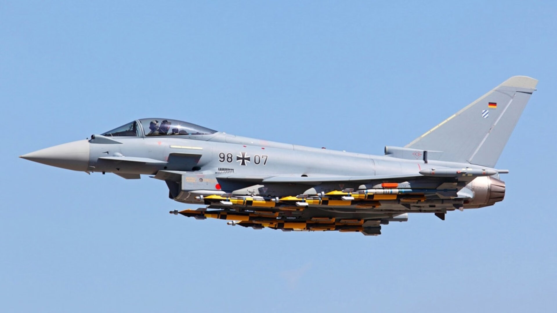 北京鸭攻守两端全面开花展现强队风采，北京鸭川